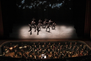 Charlotte Ballet_ Peter Chu's Rite of Spring_ pit and daners_ Photo by Jeff Cravotta_ fix_1142-5612